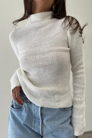 TEXTURED COTTON TURTLENECK